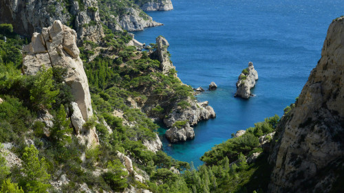 Calanque de Sugiton - Rochers et eaux émeraude